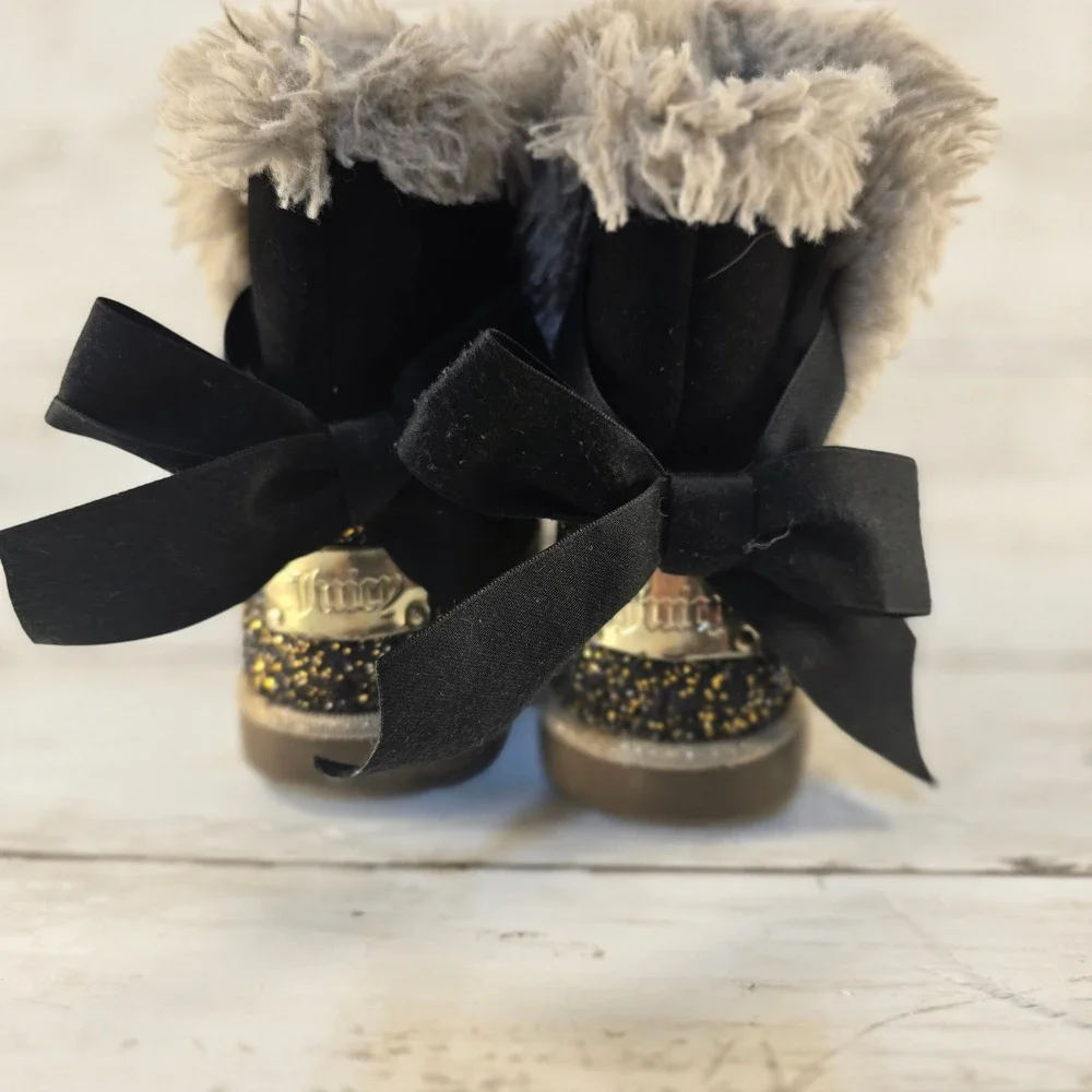 Juicy Couture Burbank Black Faux Fur‎ Bow Boots Girls Size 11M FJ4651 Rhinestone